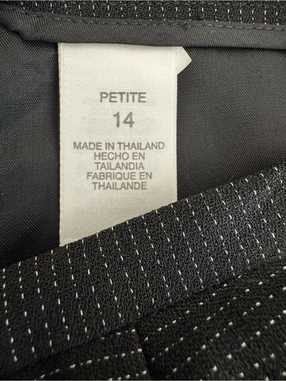 Liz Claiborne Collection Petite 14 Black Pinstripe Pencil Career Skirt - Picture 3 of 6